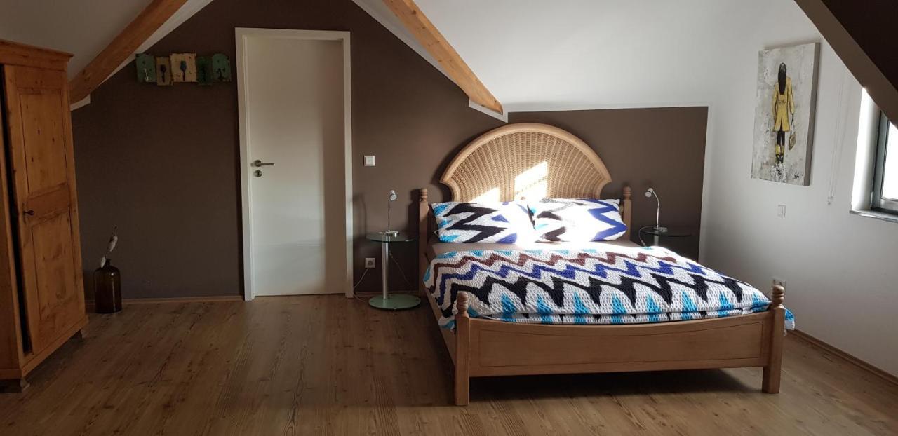 Weingut Schunck Apartamento Leinsweiler Exterior foto