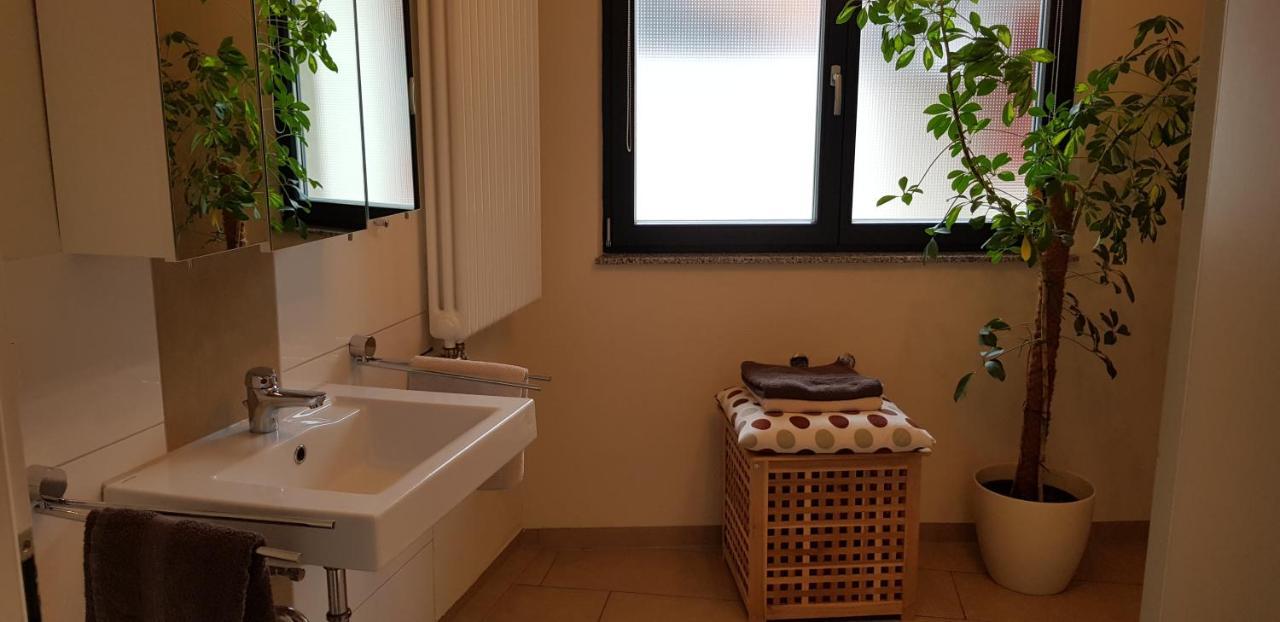 Weingut Schunck Apartamento Leinsweiler Exterior foto