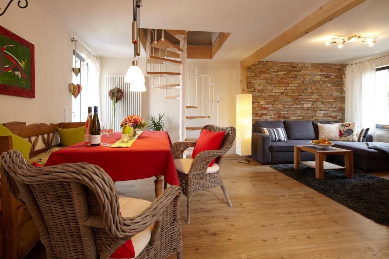 Weingut Schunck Apartamento Leinsweiler Exterior foto